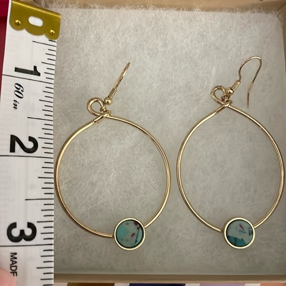 Accessories - Gently used Gold Tone earrings